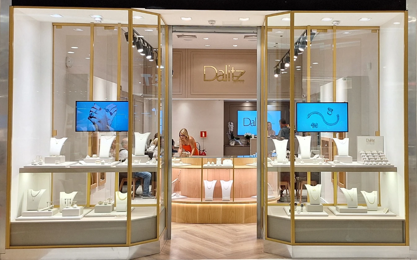 Loja Larissa Dalitz JoiasArte no ParkShoppingBarigui, Curitiba